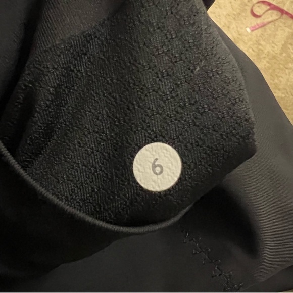 Lululemon Black High Waisted Cropped Running Training Pants Size 6 - Picture 12 of 16